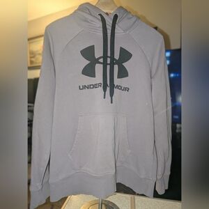 Under Armour Men's Light Gray Sweatshirt